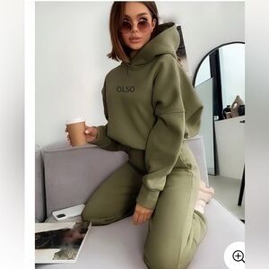 Grey Casual hoodie and jogging pants set for women